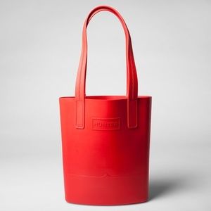 Hunter red rubber tote NWT